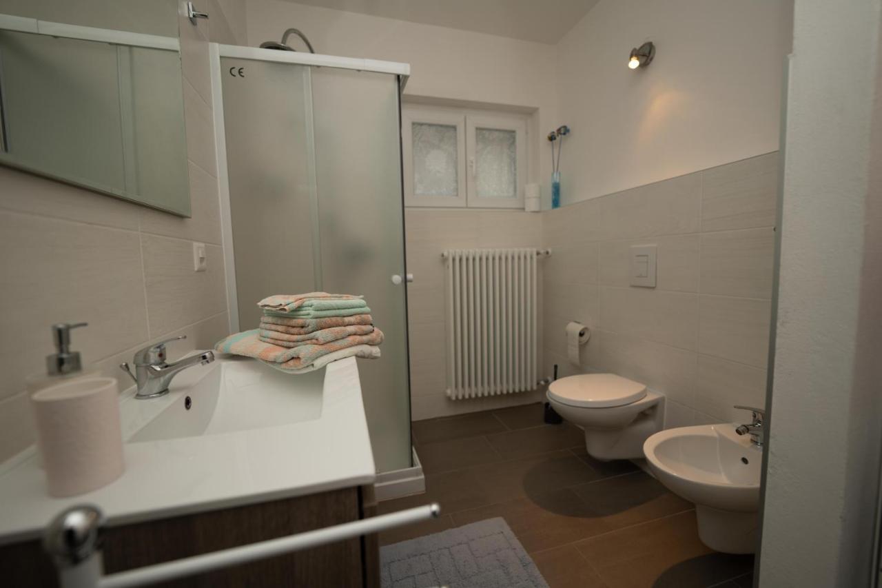 Entire Apartments With Stunning View Cademario Exteriör bild